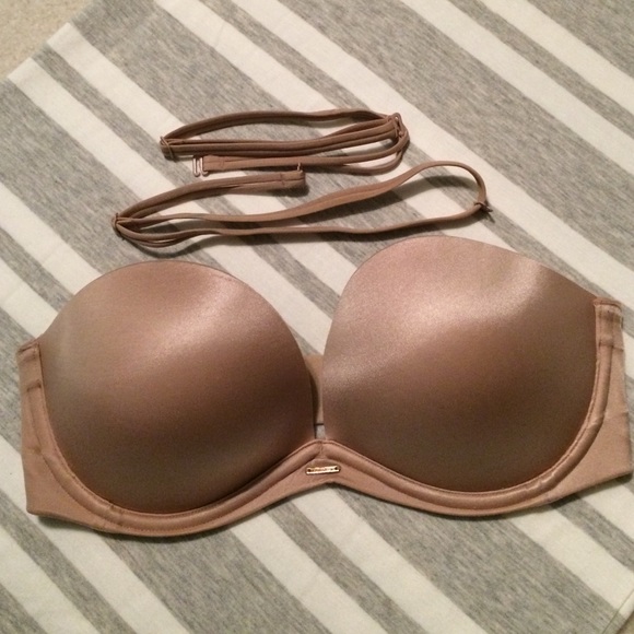 Nude 32D No Slip Strapless Plunge Convertible Bra