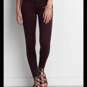 American Eagle High Waisted Burgundy Jegging