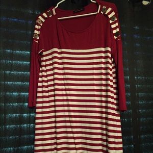 Cute dress! Never worn