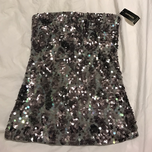 NEW Express sequence sleeveless shirt. Size Small