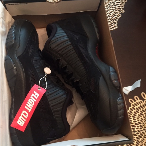 Jordan 11 referees size 11.5 - Picture 1 of 3