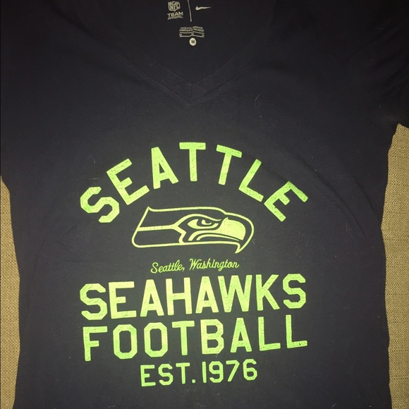 NFL Apparel  Seattle Seahawks shirt