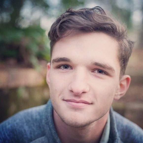 Meet your Posher, Andy - Picture 1 of 1