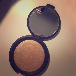 Becca Cosmetics Shimmering Skin Perfecter in Opal