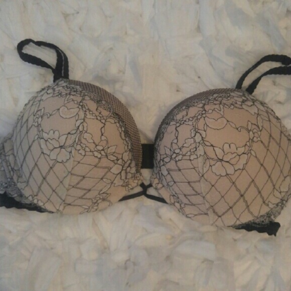 34C Bombshell Victoria's Secret Bra