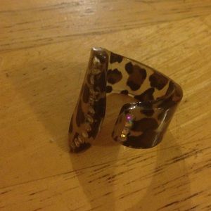 Lapped rhinestone ring