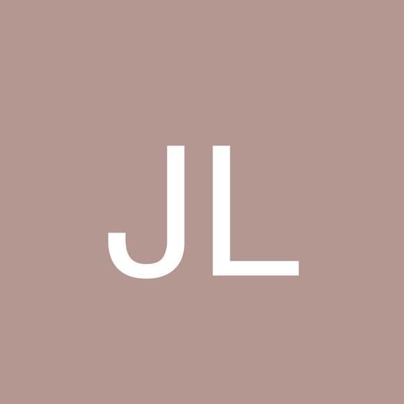 Meet your Posher, Julia - Picture 1 of 1