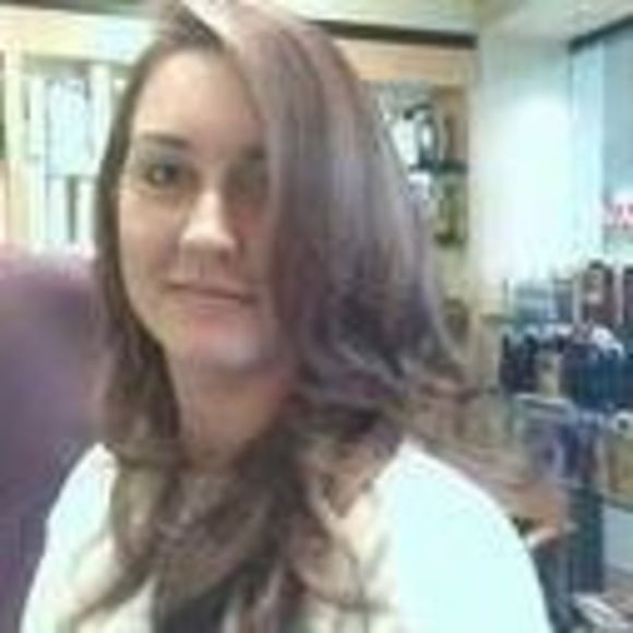 Meet your Posher, Melanie - Picture 2 of 2