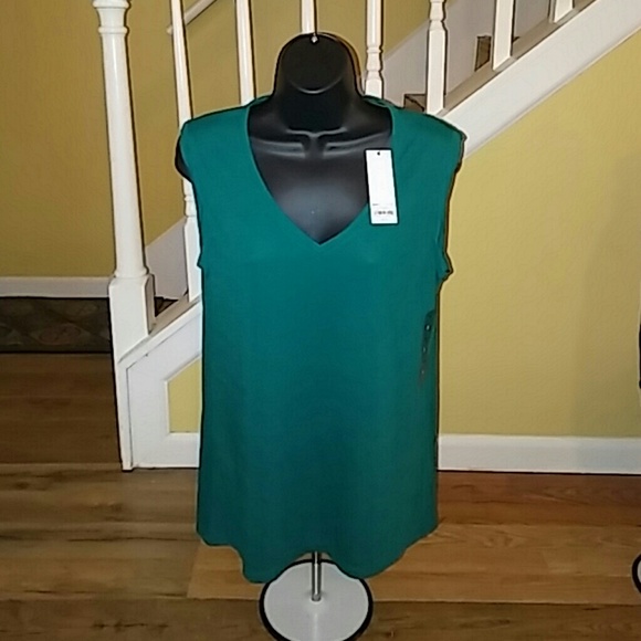 Sleeveless Tops Sonoma size LG Green /& Purple Floral 65/% polyester 35/% rayon NWT
