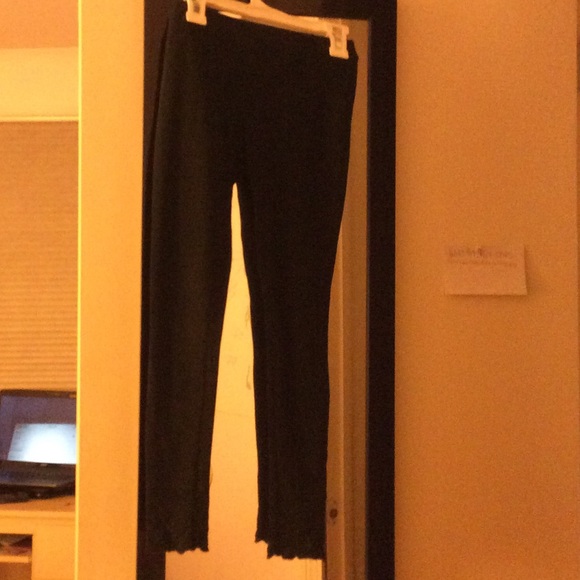 ABERCROMBIE KIDS leggings (gently worn-see photos)