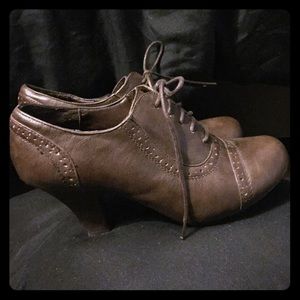 Ankle boots by Diva Lounge