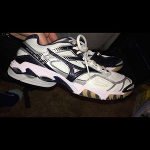 Mizuno Wave Bolt 3 Volleyball Shoes