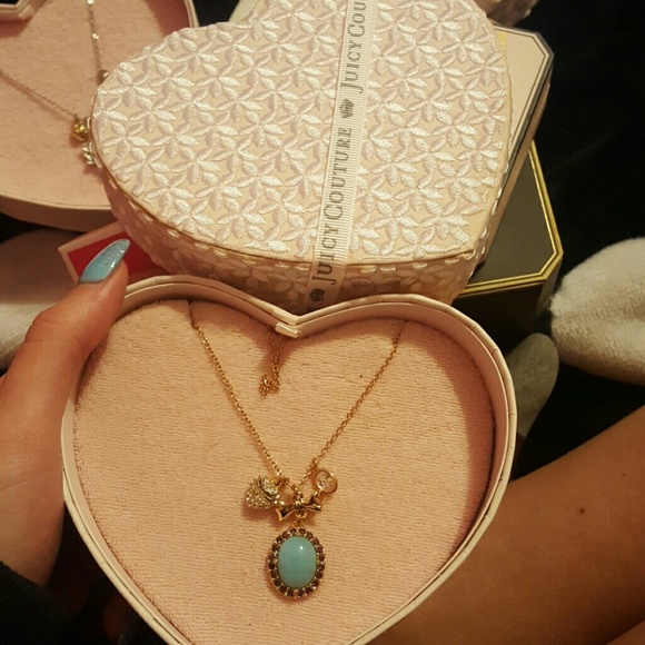 Juicy necklace