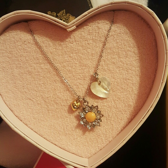 Juicy necklace