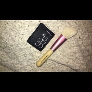 nars blush with brush