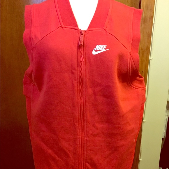 Nike Women's Tech Fleece Vest - Picture 1 of 3
