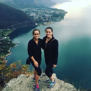 Meet your Posher, Cyara