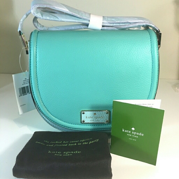 kate spade Handbags - 2 hour sale! Kate spade  crossbody!