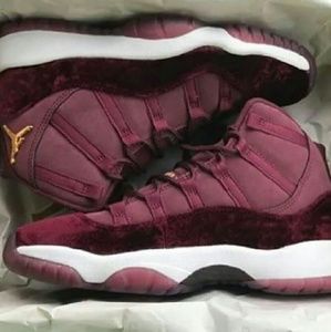 Velvet 11s