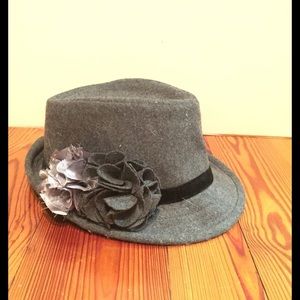 Grey/black Fedora with flowers and black velveteen