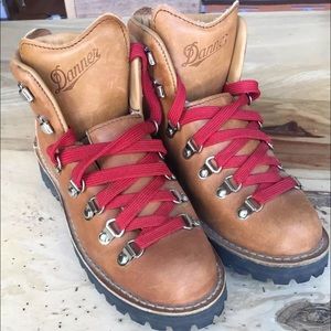 Danner cascade hiking boot