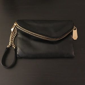 Henri Bendel black wristlet