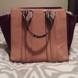 Pour La Victoire tote bag