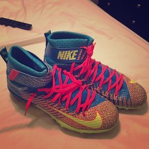 Nike Lunarbeast Football Cleats