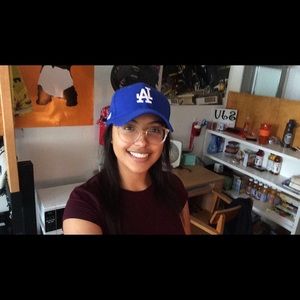 Meet your Posher, Leslie