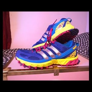 Flash Sale 💙💙 sneakers Adidas "kA TR "size 7.5