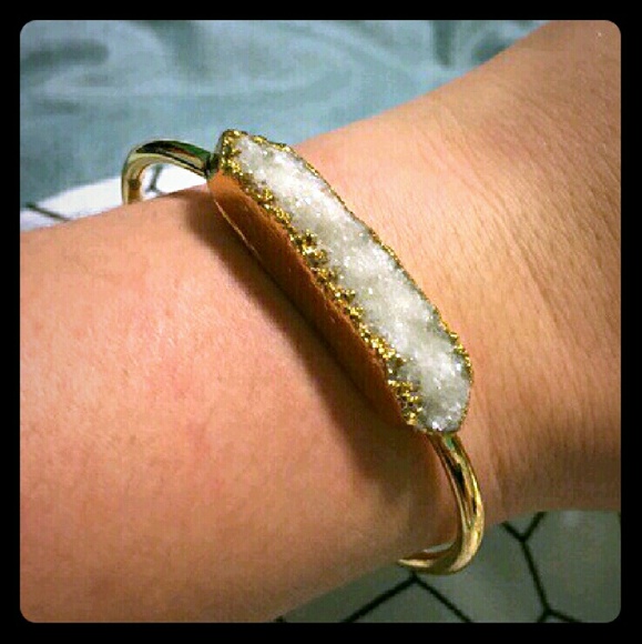 2/$10 Gold white stunning classic bracelet