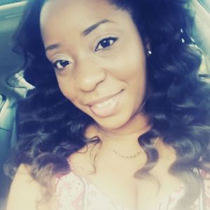 Meet your Posher, Kendra