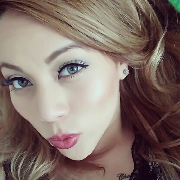 Meet your Posher, Maria