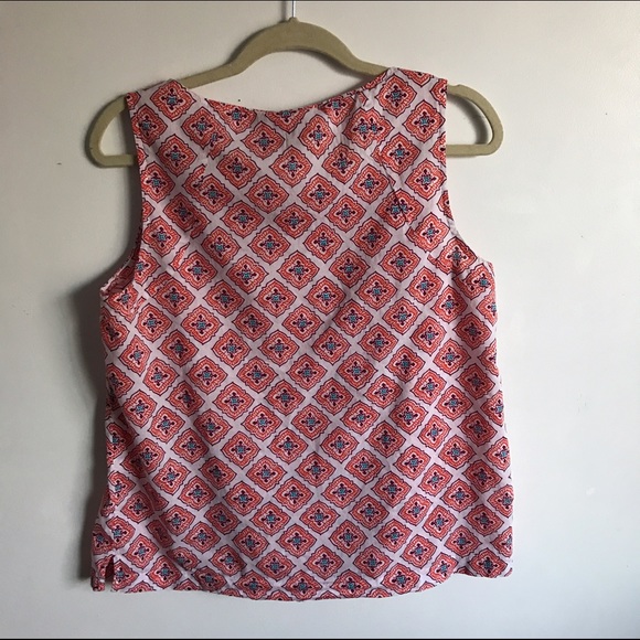A.T LOFT Sleeveless Top / Tank - Picture 3 of 4