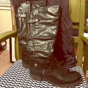 ❄️Winter Sale❄️Bare Trap Boots!