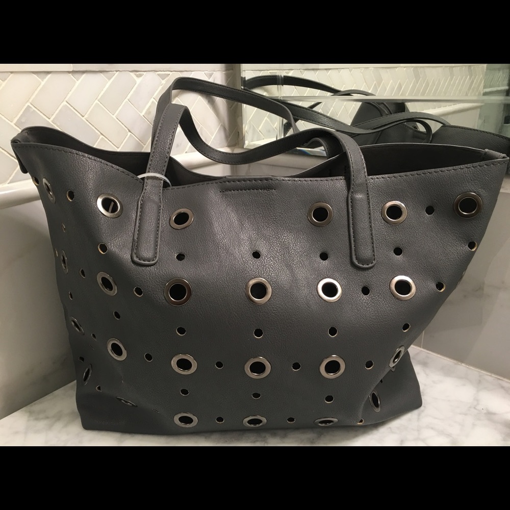 LARGE TOTE/SHOULDER BAG BRAND NEW WITH TAGS