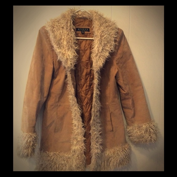 Boho Chic Suede Medium Coat
