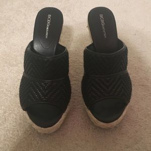 Never Worn BCBG Black Slip-on Wedges Size 7