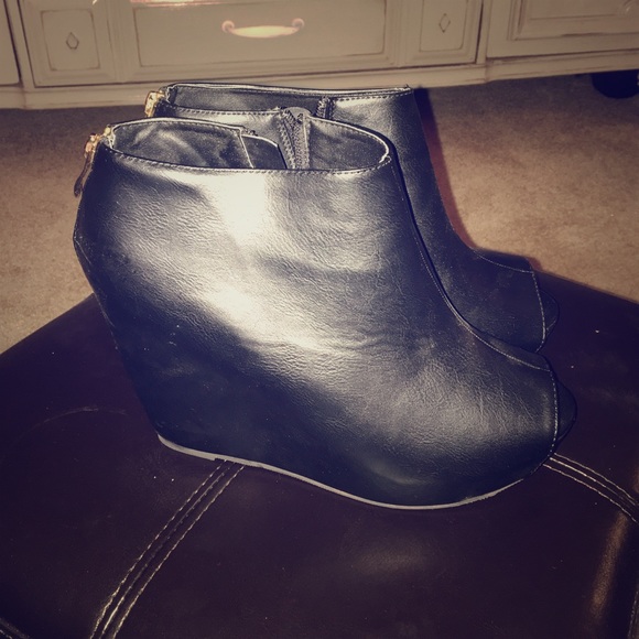 Torrid size 9W, peep-toe, wedge ankle boots