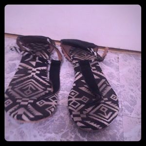 Toms sandals