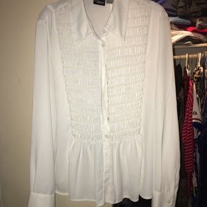 White long sleeve blouse.