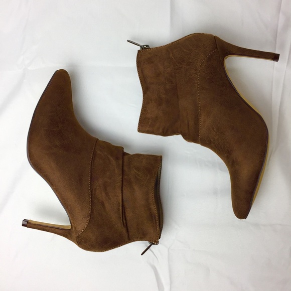 Michael Antonio Shoes - NIB brown ankle boots