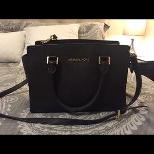 Michael Kors Selma Handbag