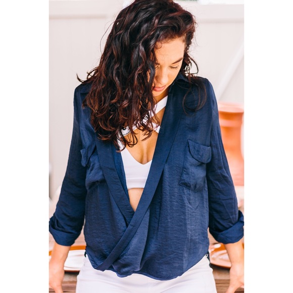 Classy Twist Top - Picture 2 of 3