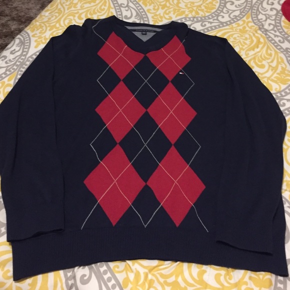 Tommy Hilfiger sweaters size XXL asking 25$ each - Picture 1 of 2