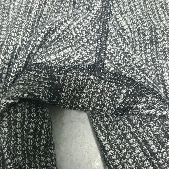 SoldFLASH SALE Lululemon RARE Wunder Under 4 - Picture 3 of 4