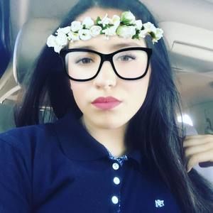 Meet your Posher, Alma