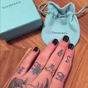 Tiffany & Co. Bow Ring Size 6 ✨Flawless✨