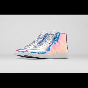 Nike women's blazer mid QS Iridescent RARE