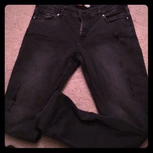 Distressed boyfriend jeans